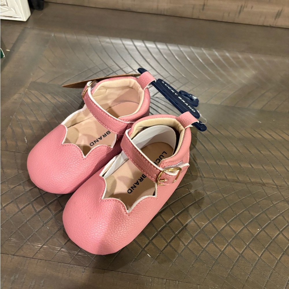 Lucky Brand shoes